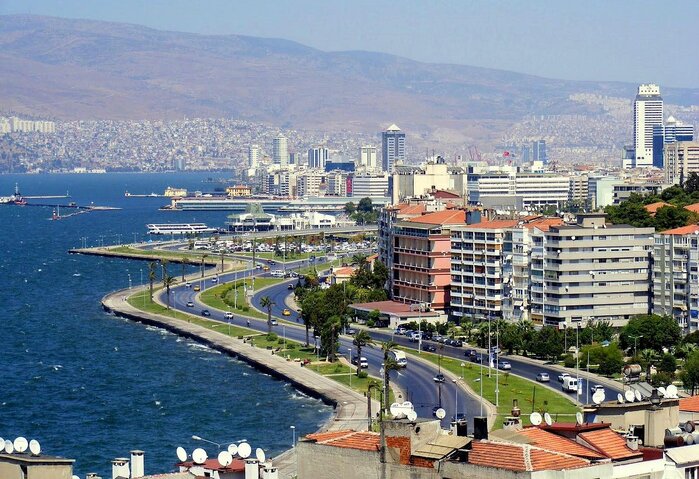 İzmirdə gəzməli yerlər