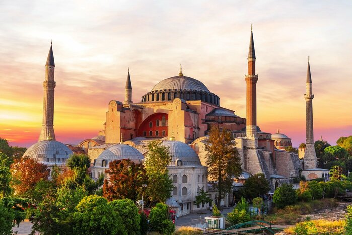 İstanbulda gəzməli yerlər