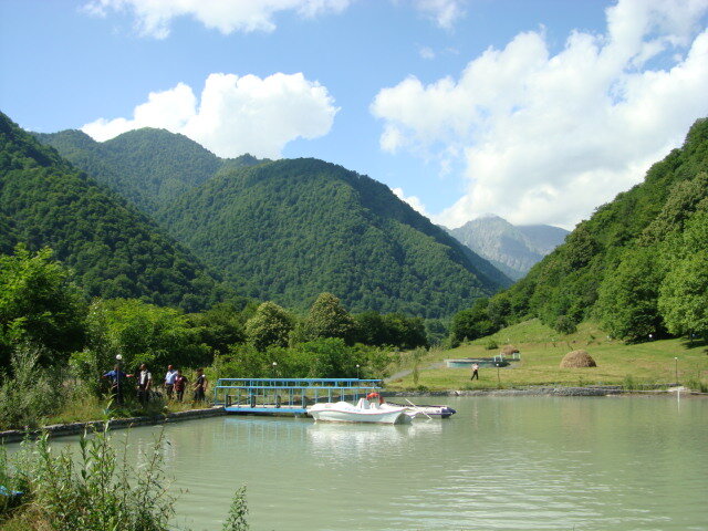 Qəbələdə gəzməli yerlər