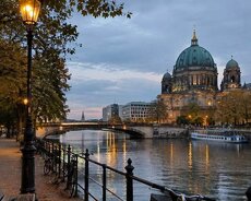 Berlin Almaniya turu ilə gəzinti